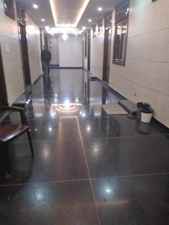 Hotel Uday Raj By Wb Inn อัครา ภายนอก รูปภาพ